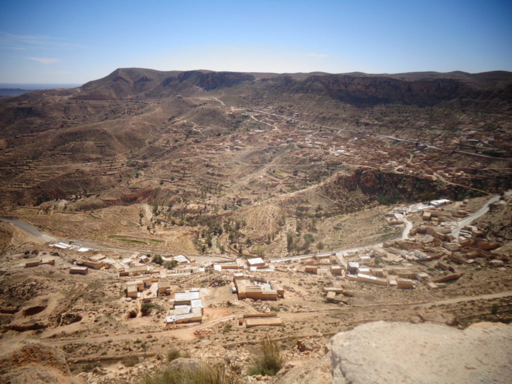 village dans la montagne